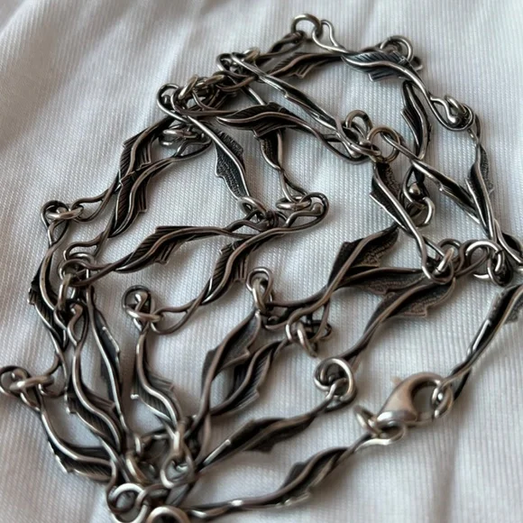 ANTIQUE VINTAGE LONG 925 STERLING SILVER NECKLACE CHAIN LEAVES DESIGN ORNATE